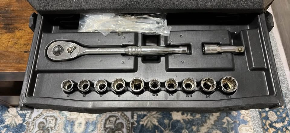 Husky (270-Piece) Socket set Set with 3-Drawer Case - photo 3