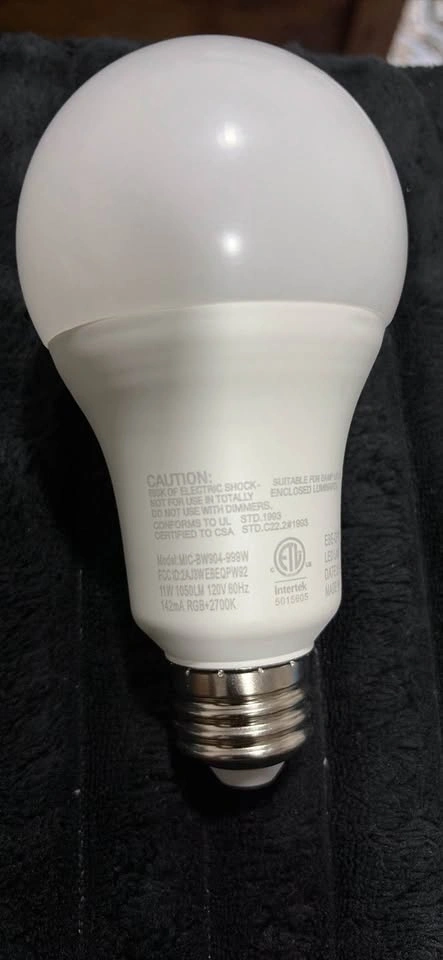 Smart WiFi LED Bulb - photo 2