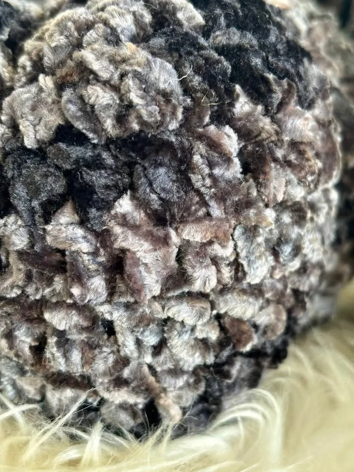 Set of 3: black velvet plush crochet pumpkins image indicator(7)