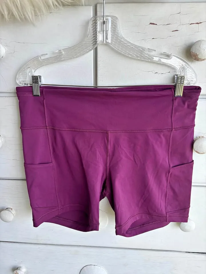 EUC Lululemon Fast & Free High-Rise Short, 6”, Size 12, Marvel thumbnail