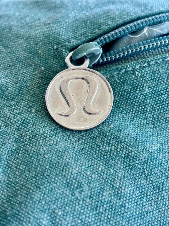 Lululemon Hobo/Slouch Green Canvas Bag - Large image indicator(7)