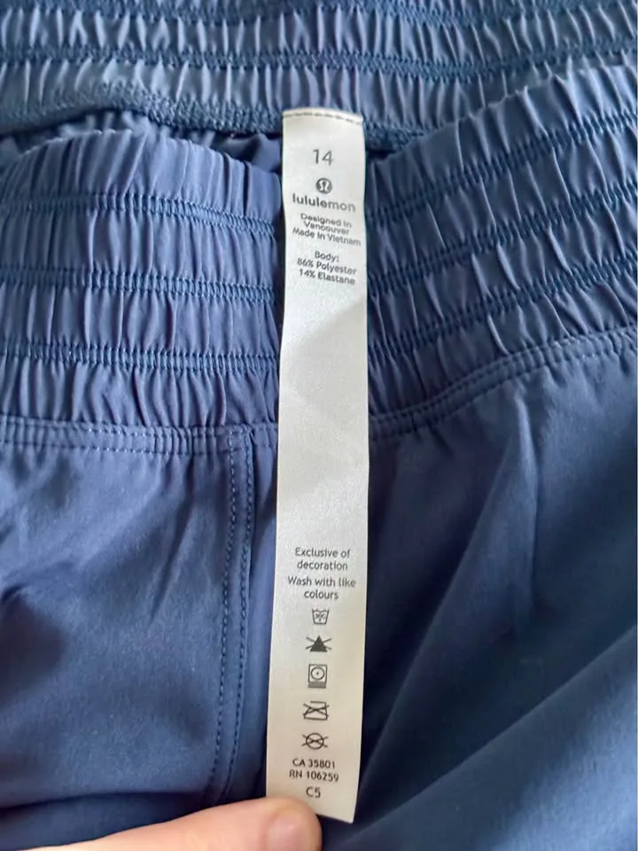 Lululemon Wanderer Wide Leg Pant - Size 14 - True Navy image indicator(5)