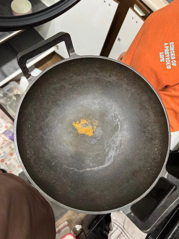 Heavy-Duty Cast Iron Kadhai + Glass Lid – Excellent Quality - photo 2