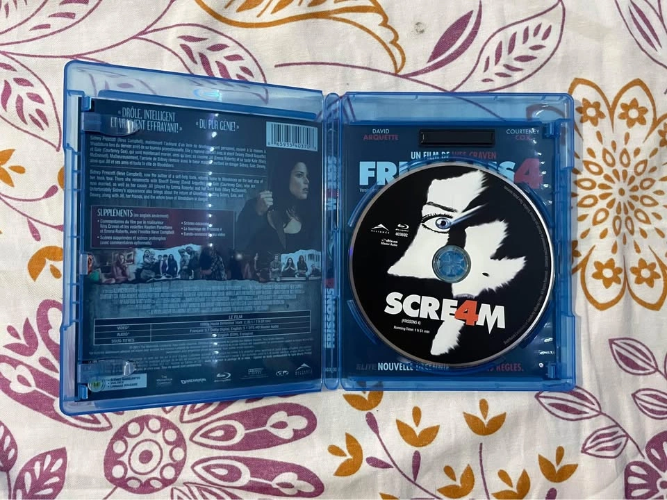 Scream 4 Blu-ray - photo 3