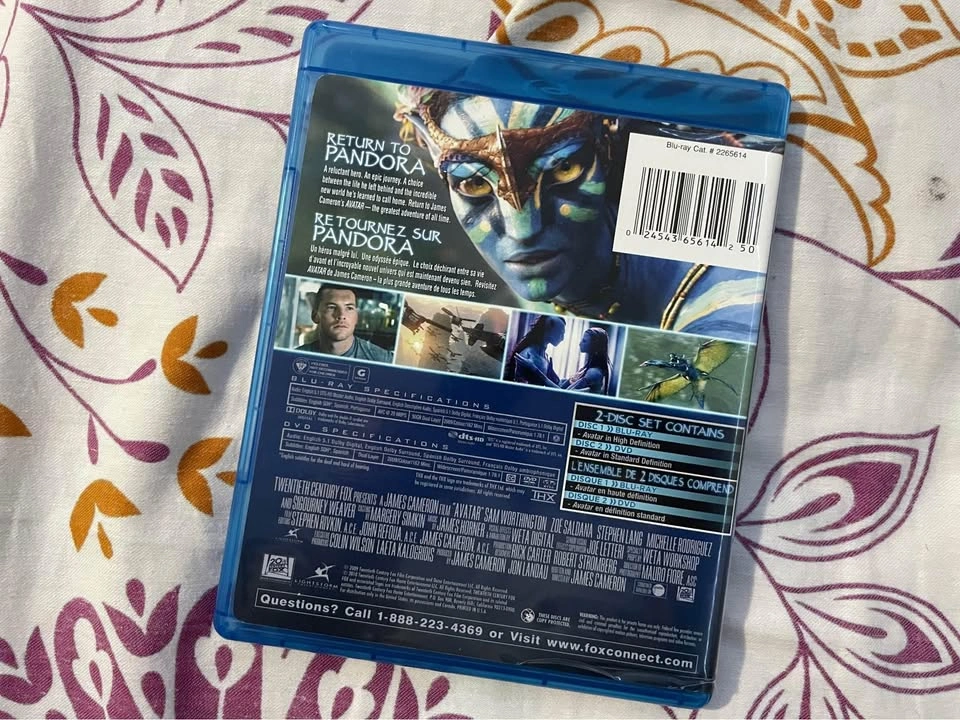 James Cameron's Avatar Blu-ray + DVD 2-Disc Set - photo 2