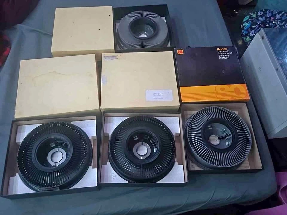 Kodak Carousel Transvue 80 Slide Trays/140