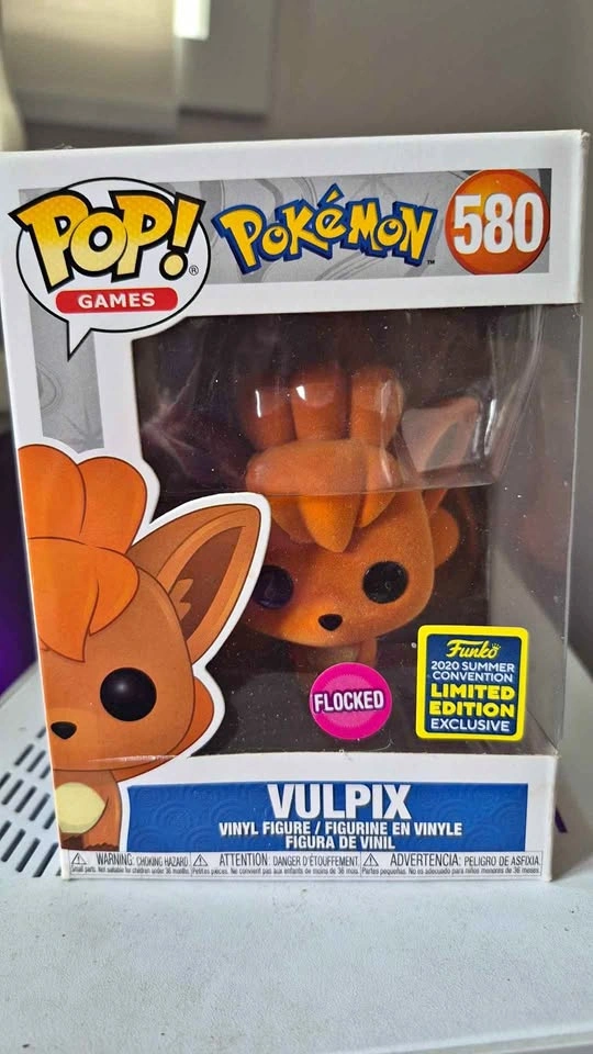 Funko Pop! Pokémon Vulpix 580 Flocked 2020 Summer Convention Exc