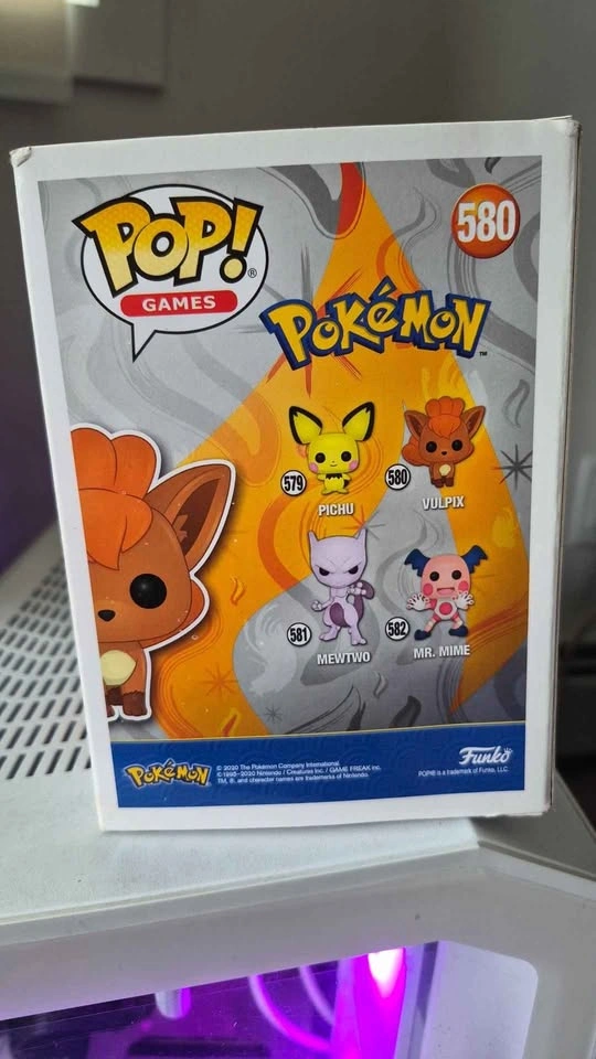 Funko Pop! Pokémon Vulpix 580 Flocked 2020 Summer Convention Exc - photo 3