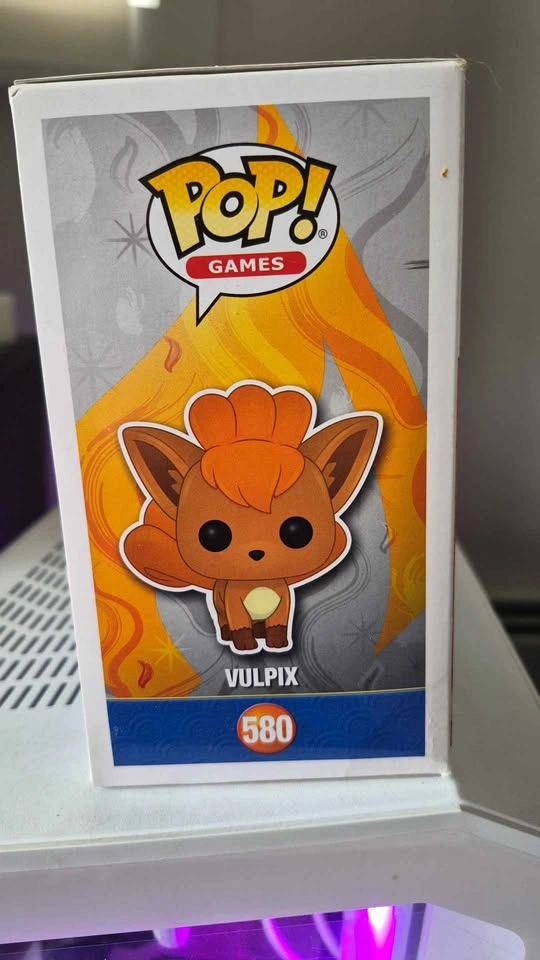 Funko Pop! Pokémon Vulpix 580 Flocked 2020 Summer Convention Exc - photo 4
