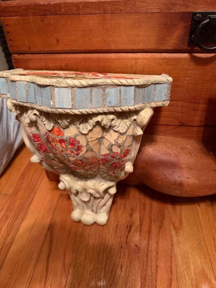 Pair of Mosaic Floral Wall Corbels Shelves - photo 2