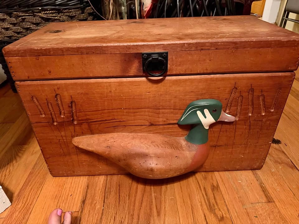 Vintage Wooden Wood Duck Chest