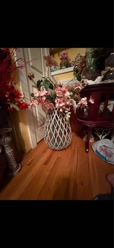 Large Woven Wicker Floor Vase with Pink Faux Flowers - photo 3