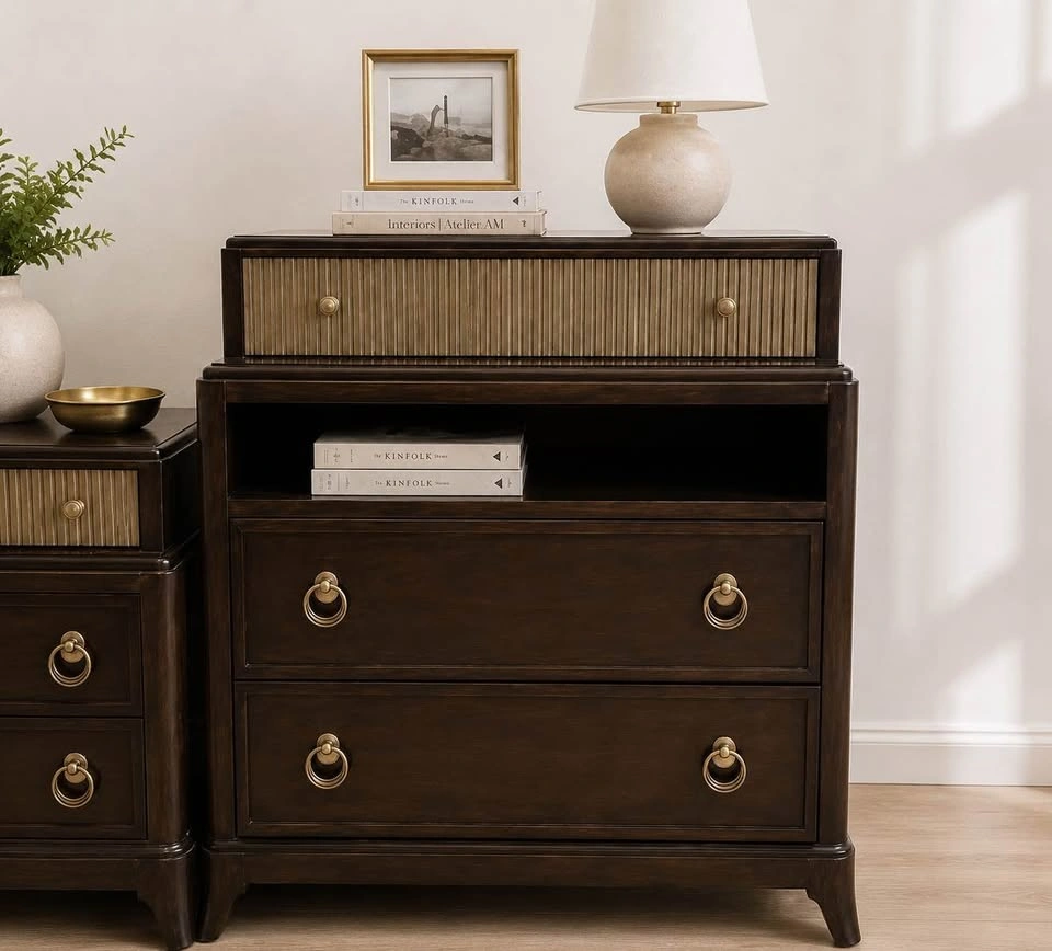 Beautiful 3-Piece Bedroom Set - photo 4