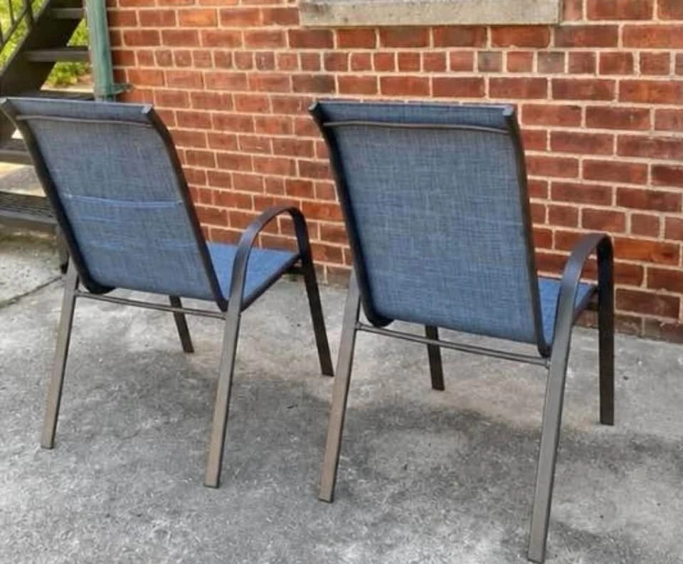(FREE!!!) Pair of Blue Sling Patio Chairs - photo 4