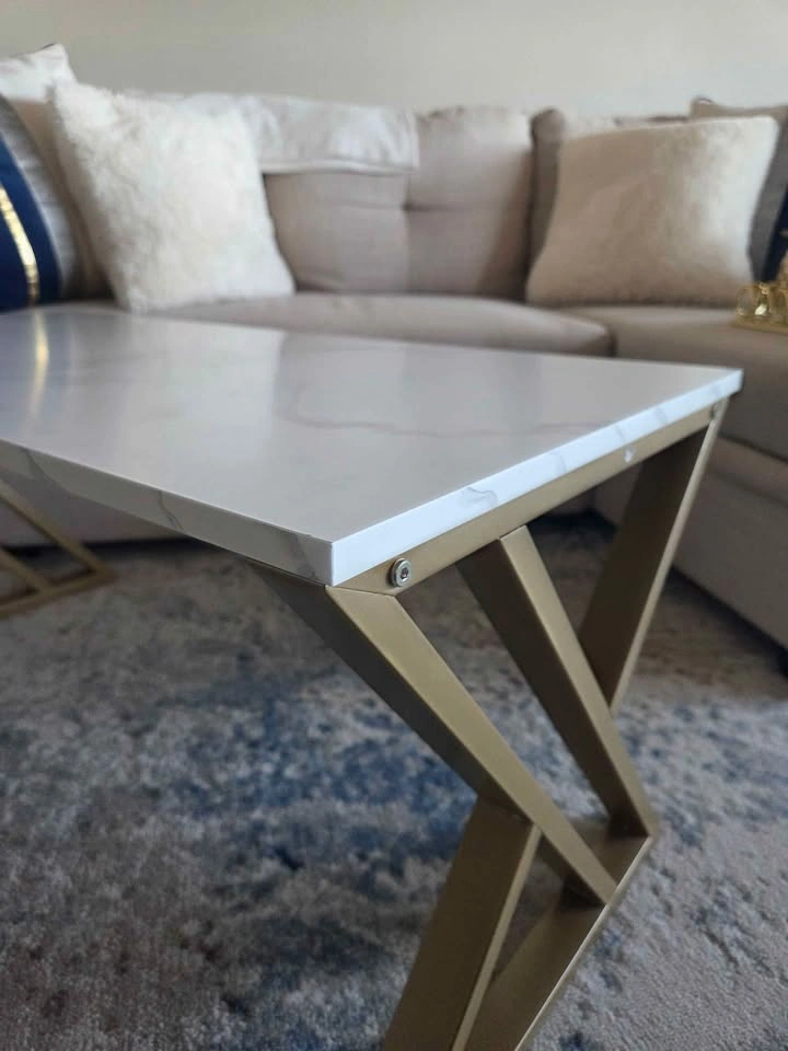 White faux marble coffee table - photo 3