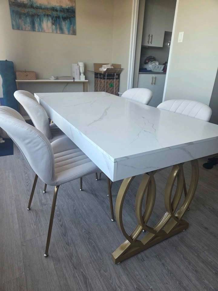 MOVING SALE- White faux marble dining table Gold legs seats 6 - photo 3