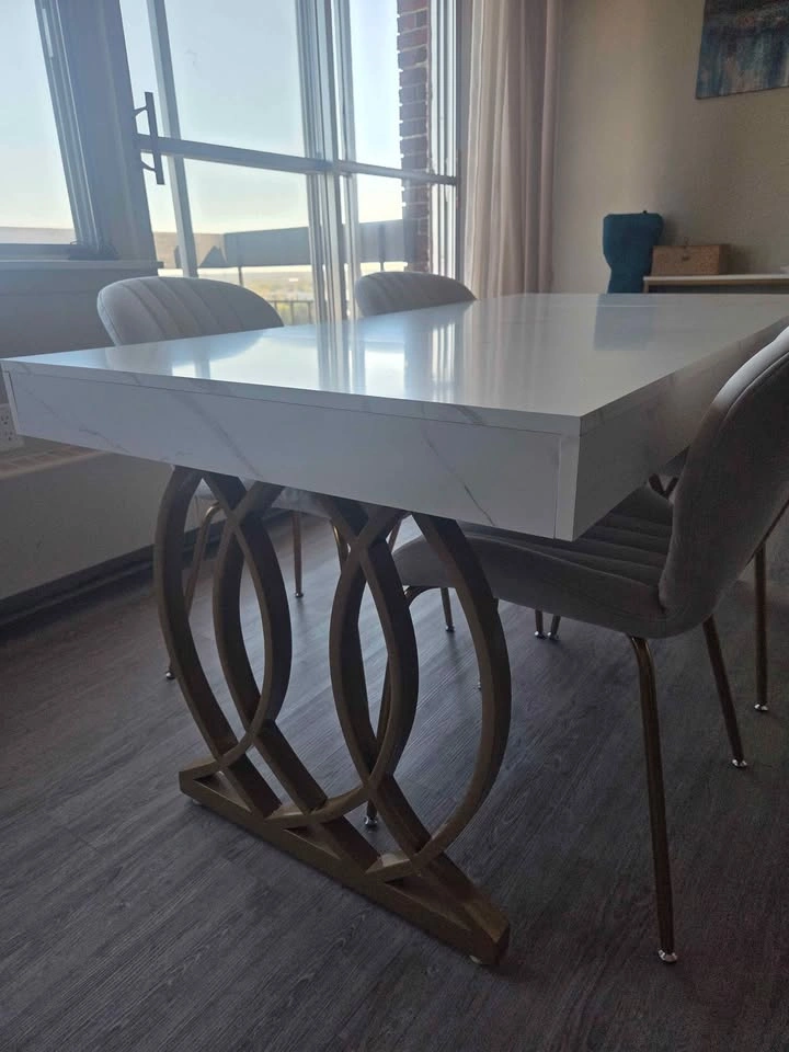 MOVING SALE- White faux marble dining table Gold legs seats 6 - photo 4