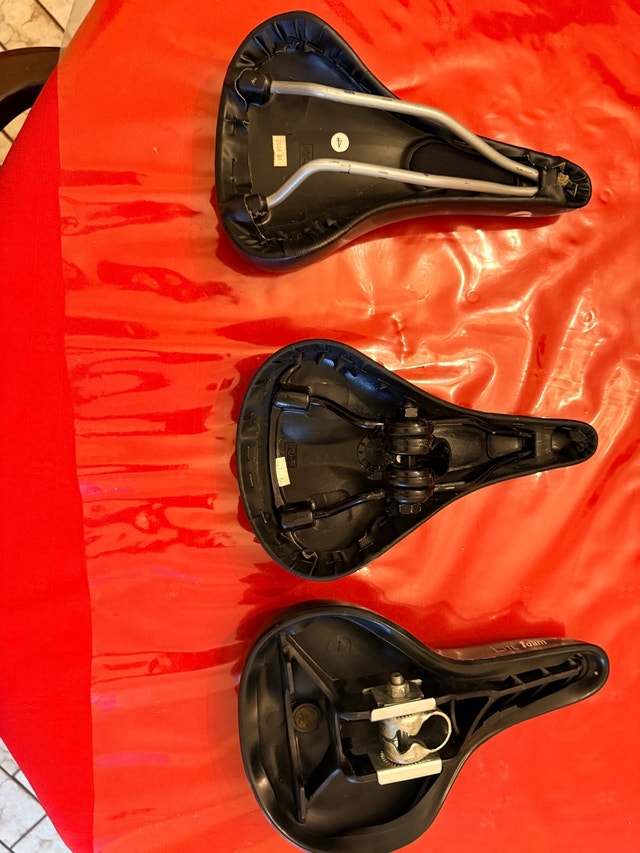 3 Bike Seats - photo 2