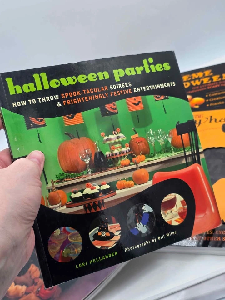 Vintage Halloween DIY Party Costume Recipes Books Bundle - photo 5