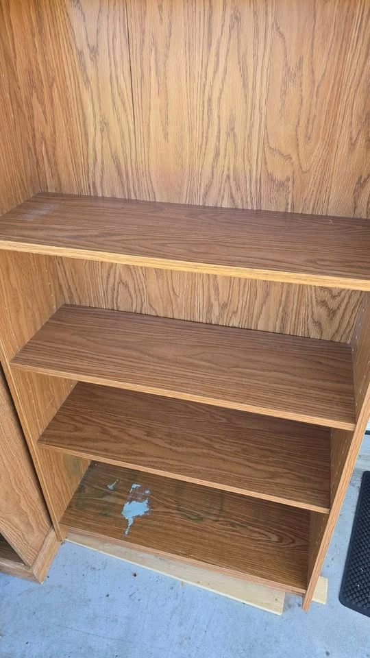 Wooden Bookcase / Shelving Unit – Oak Finish - photo 3