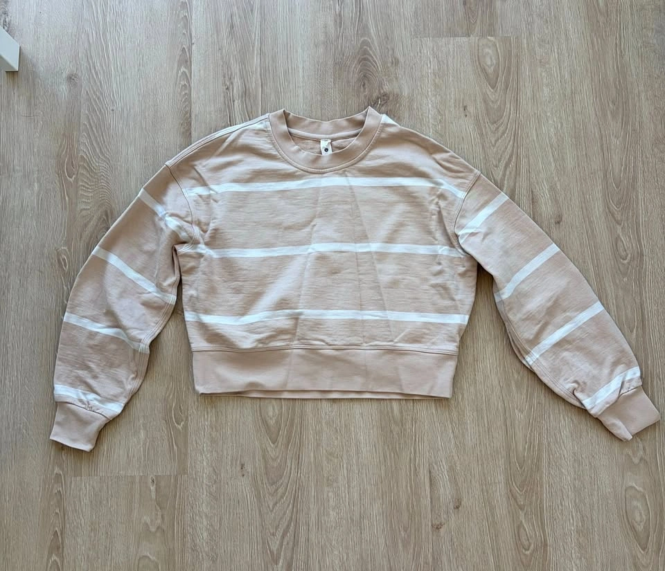 Lululemon Perfectly Oversized Cropped Crew Stripe – Size 2