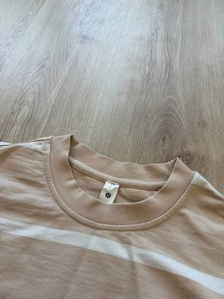 Lululemon Perfectly Oversized Cropped Crew Stripe – Size 2 - photo 2