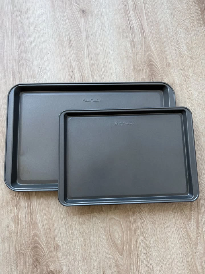 IKEA ORDNING Utensil Holder + Betty Crocker Baking Sheets - photo 3