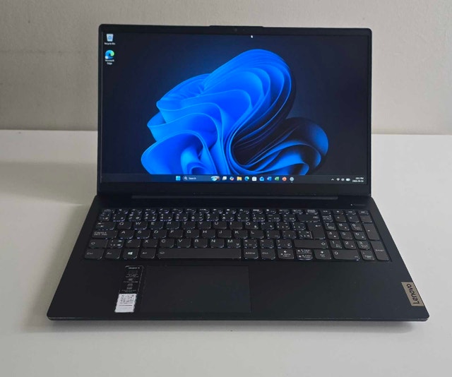Lenovo IdeaPad 5 16GB Ram Ryzen 7 Excellent Battery Health