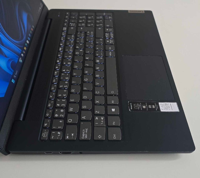 Lenovo IdeaPad 5 16GB Ram Ryzen 7 Excellent Battery Health - photo 4