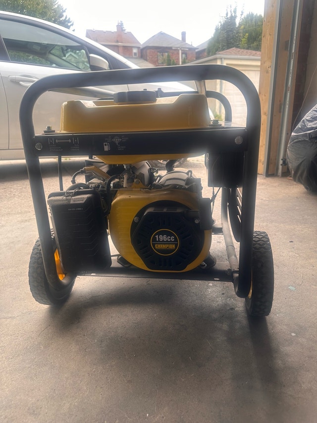 Champion 4000/3000 Watt Generator - photo 5