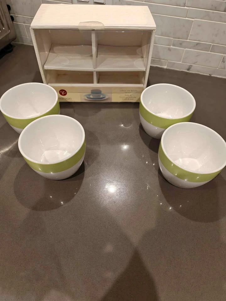 4 PCS on PC Maison Colour Trim Bowls