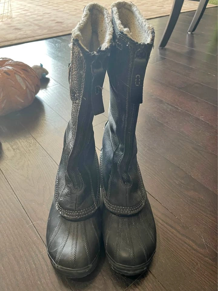 Sorel Waterproof Leather insulated zip up boots sz 7