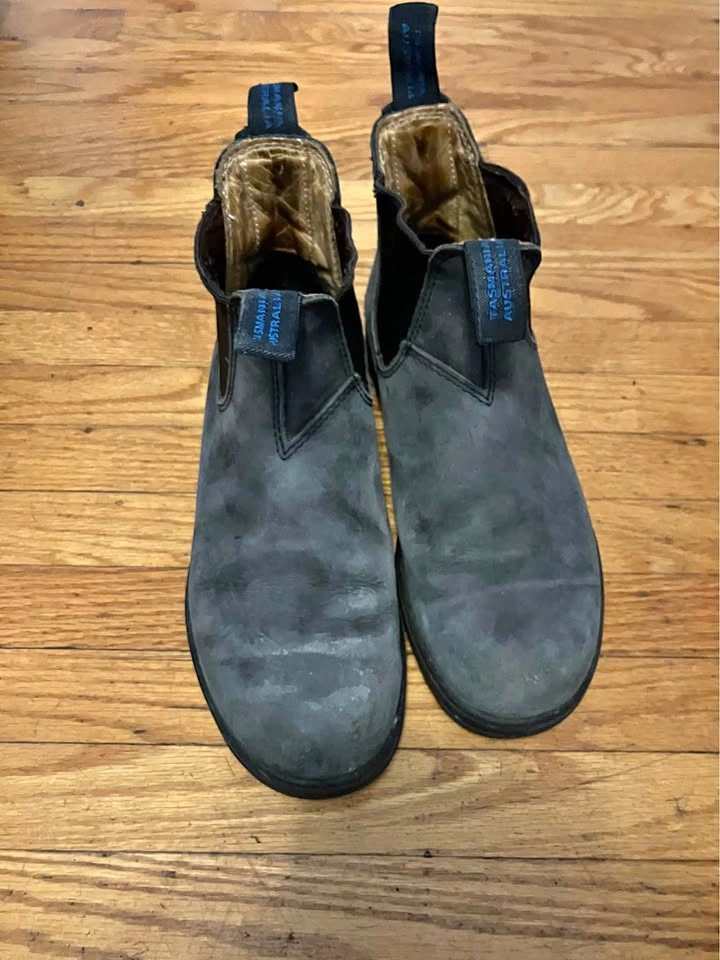 Size 8 Black/Grey Blundstone Boots
