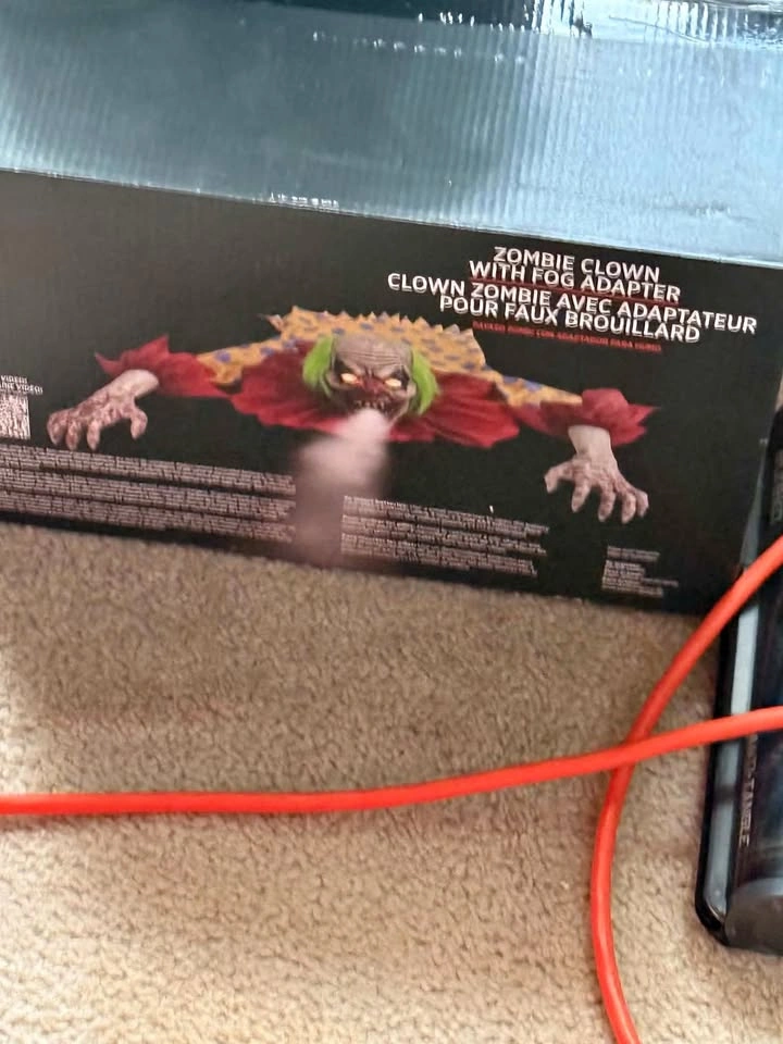 Zombie Clown With Fog Adapter New in Box
