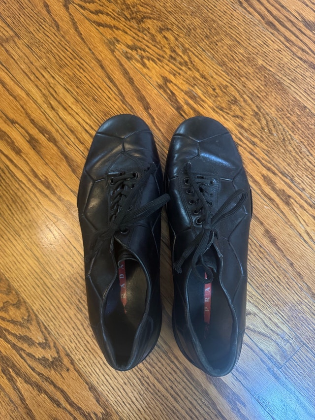 Vintage Prada Sport 2000 Black Geometric Padded Leather Shoe - photo 3