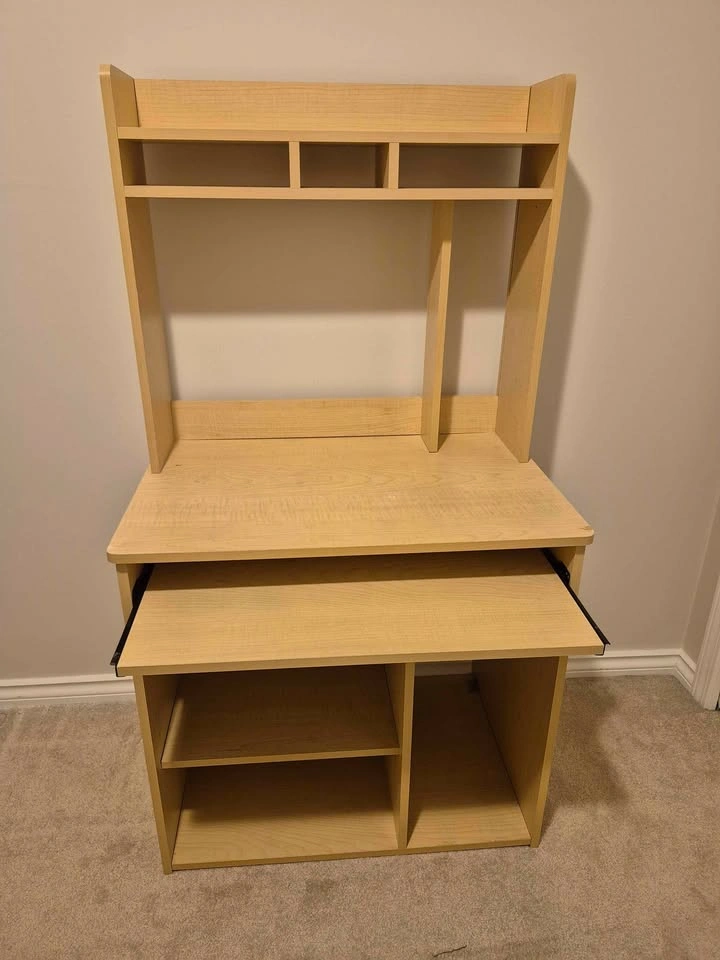 Junior desk with hutch - photo 2