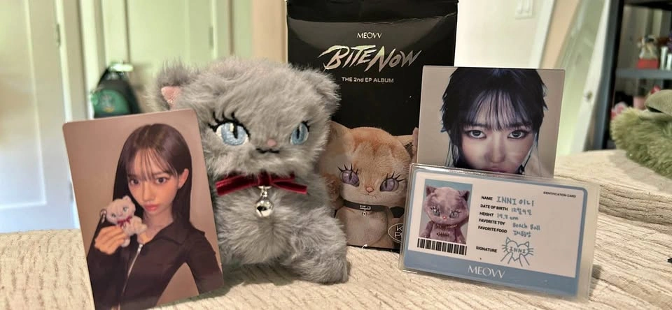 MEOVV BITE NOW KITTY PLUSH: Sooin