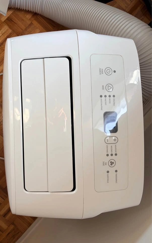 Hisense 10,000 BTU Portable Air Conditioner with Heat - photo 2