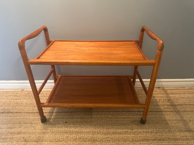 Mid century modern Danish Teak Bar/Server Trolley by Dyrlund - photo 2