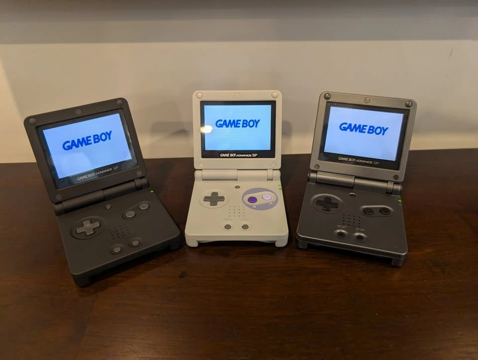 GameBoy Advance SP - AGS-101 - Refurbished Systems - photo 3