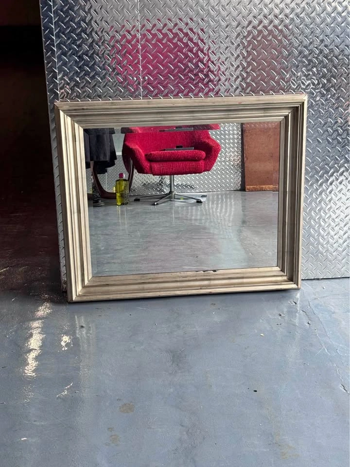 mirror