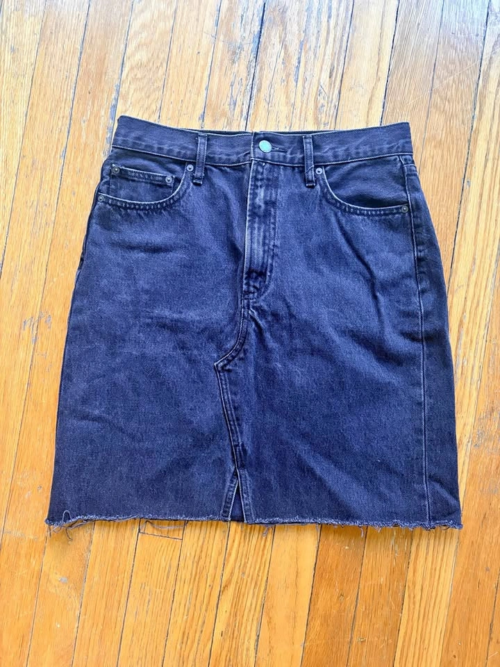 Denim forum black skirt
