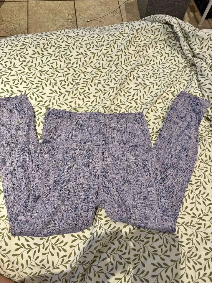 Athleta Ultimate Stash Textured 7/8 Tight Leggings Size S
