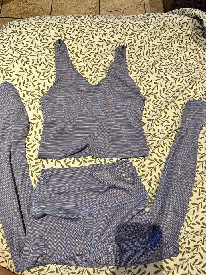 Athleta Transcend Textured 7/8 Legging and Top Set