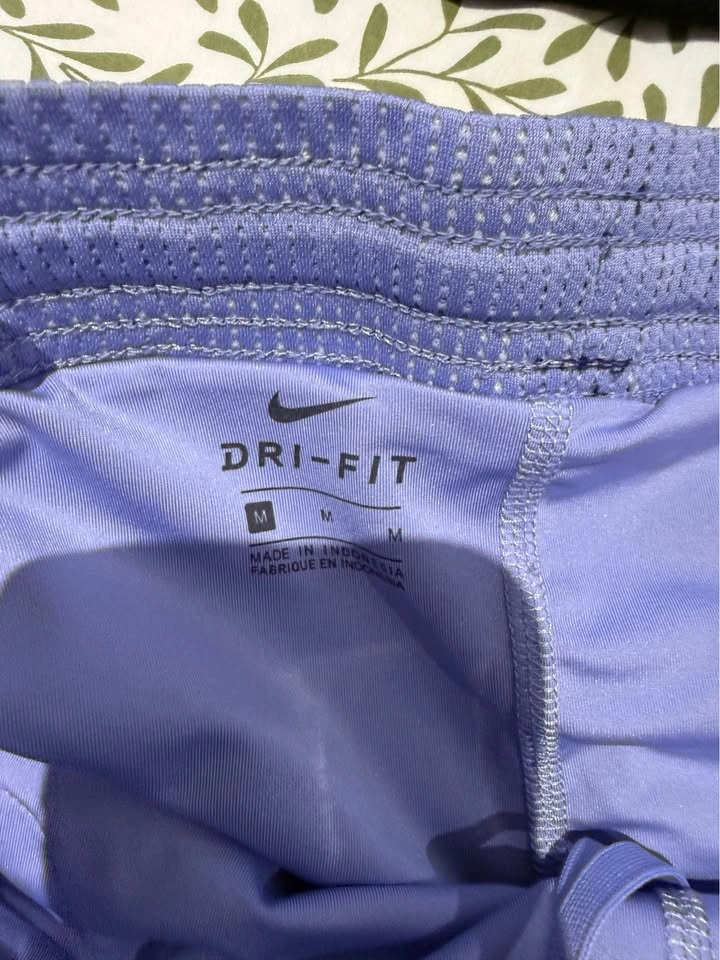 Nike T-Shirt and Shorts Set - photo 3