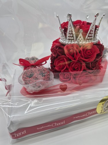 Red Roses Gift Basket - photo 2