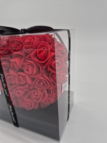Red Flower Statue Valentines Day - photo 2