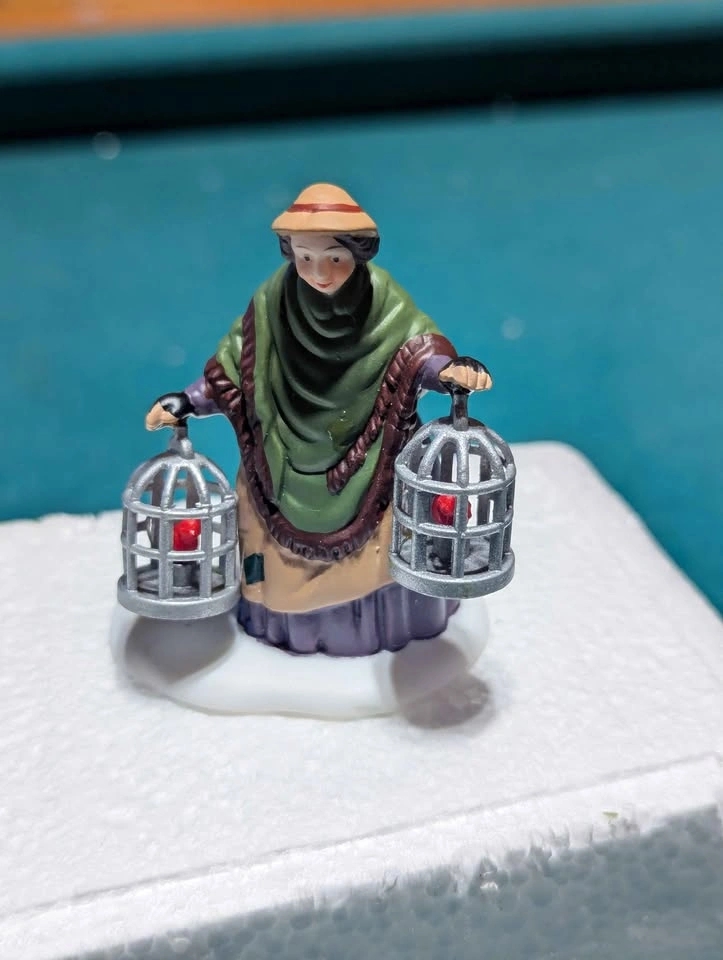 Department 56 - The Heritage Village - The Bird Seller - photo 5