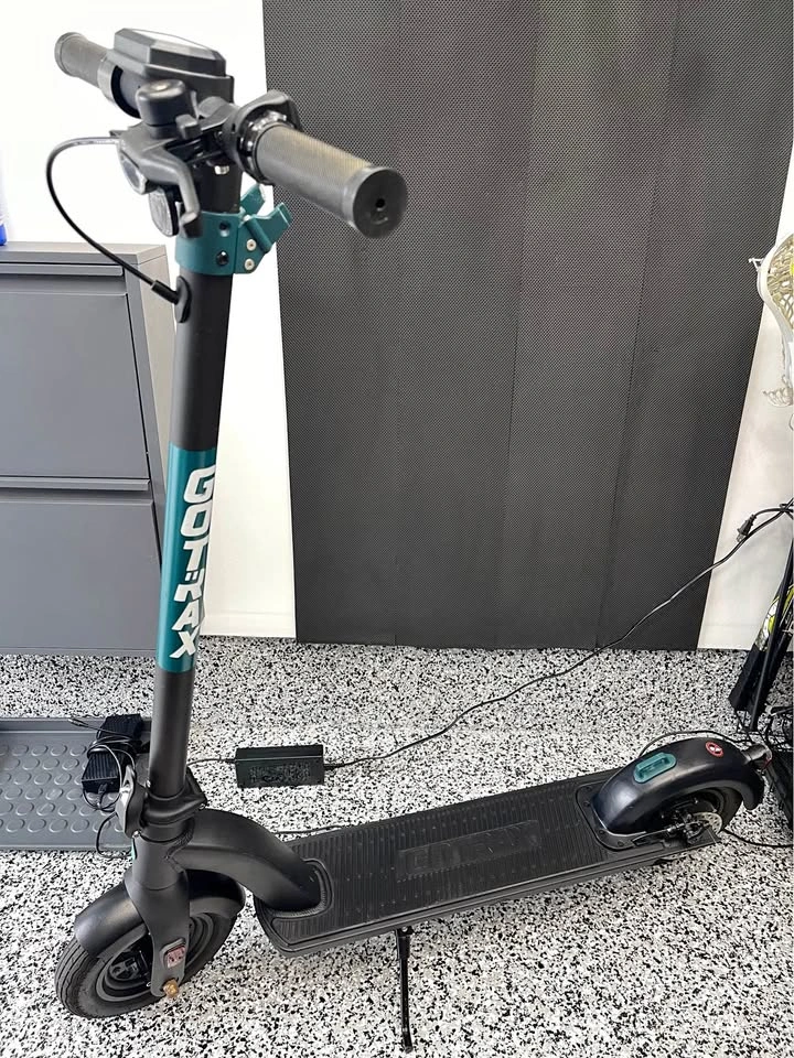 GoTrax Long range E-scooter