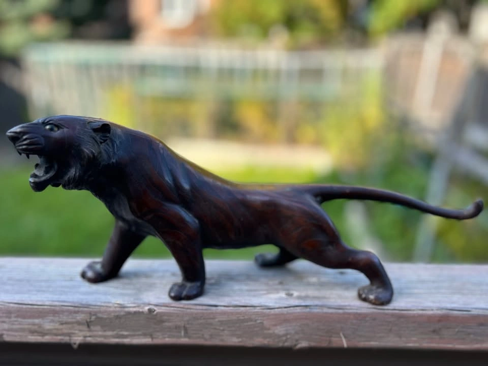 Vintage Brass Cast Sculpture of a Roaring Tiger - photo 2